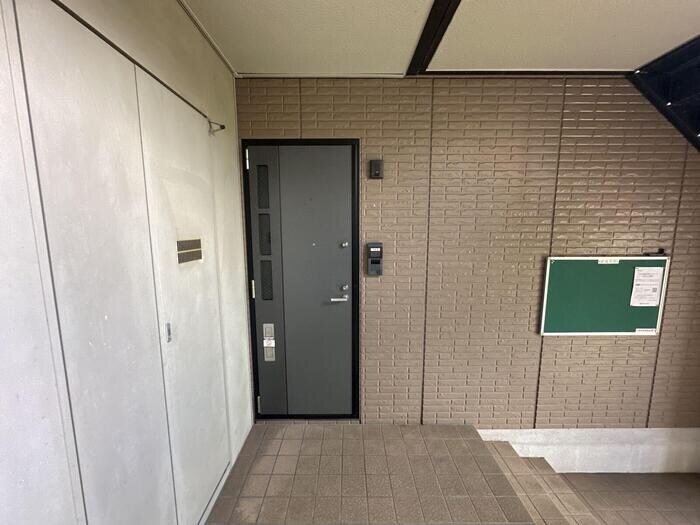 物件外観写真3　(ロビー)