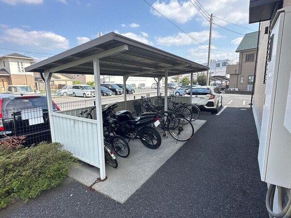 建物設備(駐輪場)