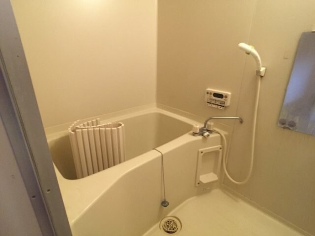 物件内観写真6　(浴室)