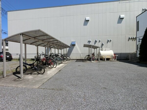 建物設備(駐輪場)