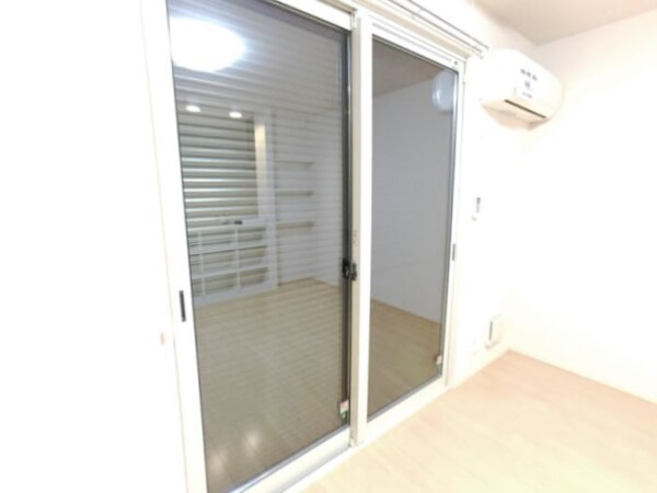 建物設備(シャッター雨戸)