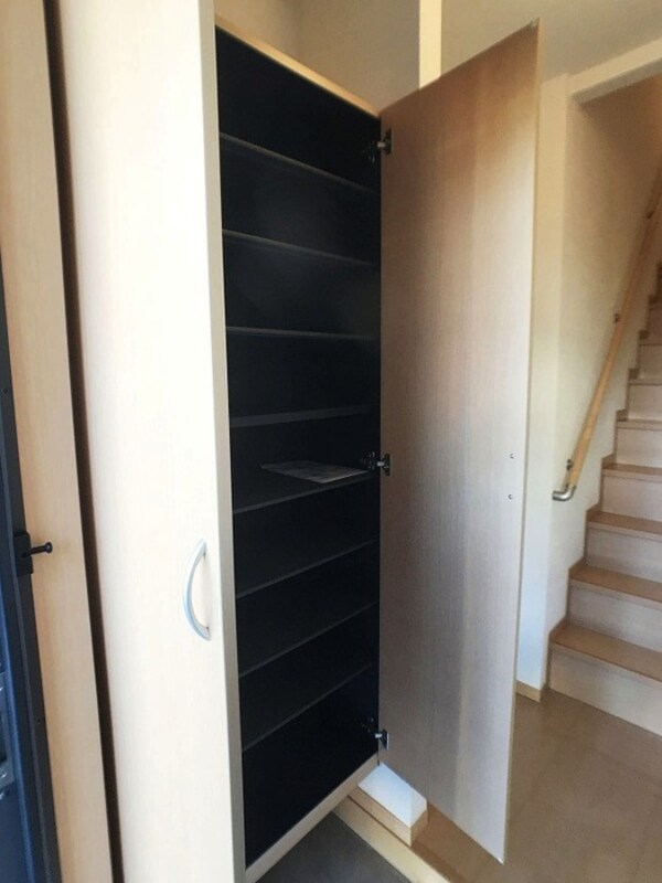 玄関(シューズボックス)