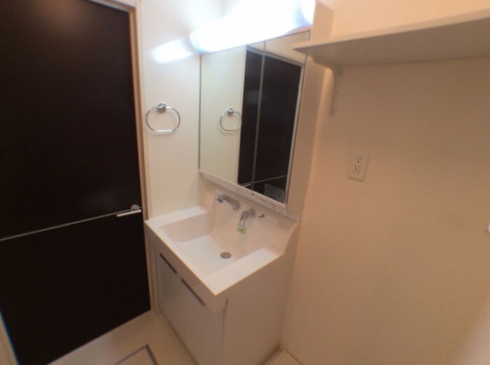 物件内観写真7　(洗面所)