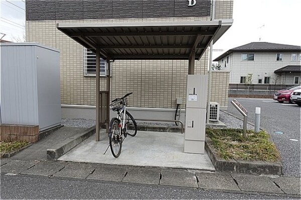 駐輪場（宅配ボックス有ります）