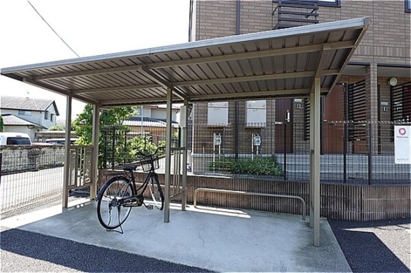 建物設備(駐輪場)