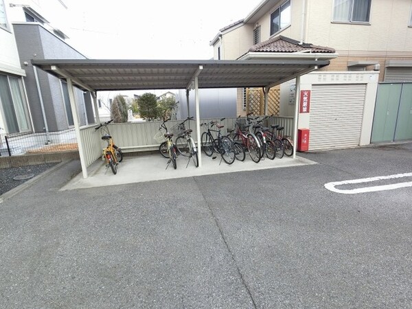 建物設備(駐輪場)