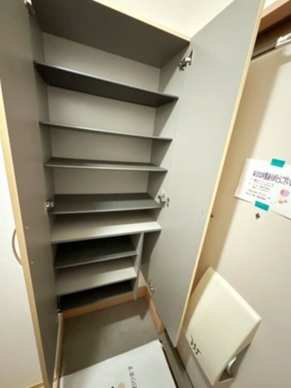 玄関(シューズボックス)