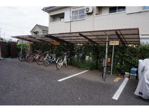 駐車場(駐輪場)