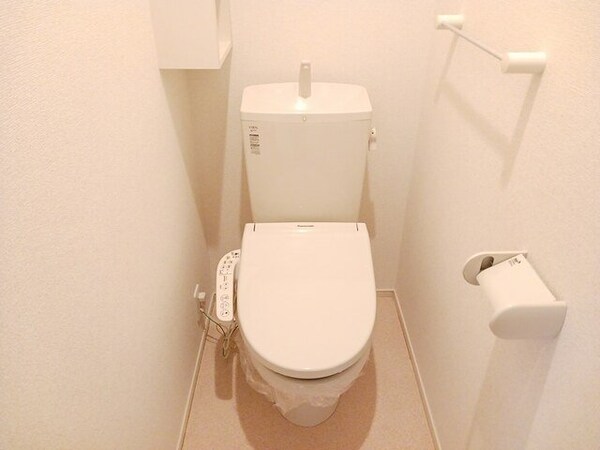 トイレ(ゆったりとした空間のトイレです)
