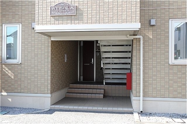 物件外観写真4　(エントランス)