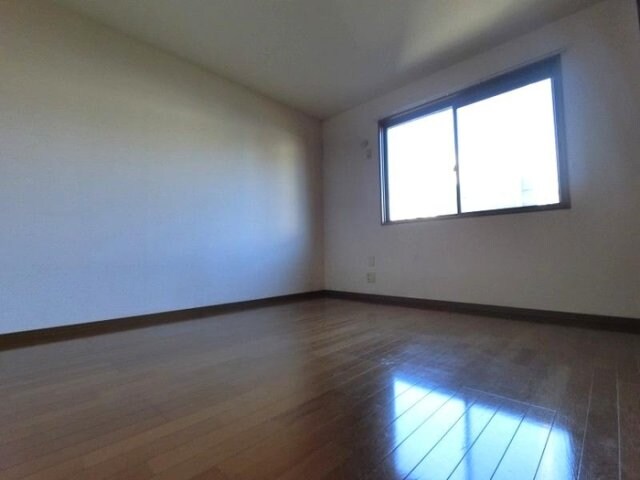 物件内観写真10　(洋室)