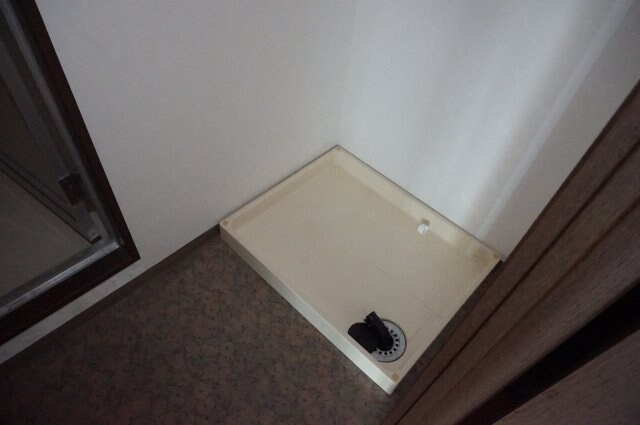 物件内観写真15　(ゆったりとスペースのある洗面所)