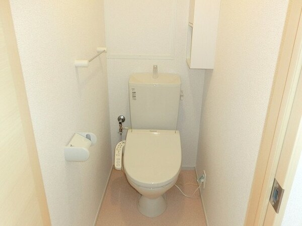 トイレ(落ち着いたトイレです)