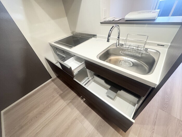 物件内観写真8　(キッチン（収納）)