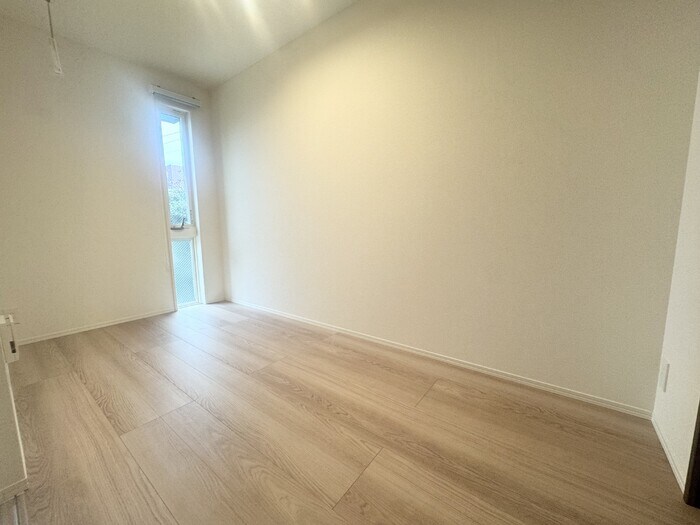 物件内観写真11　(洋室)