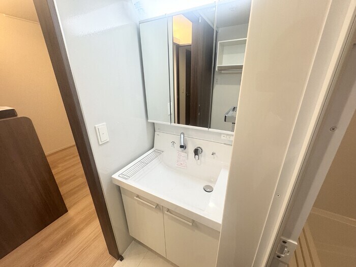 物件内観写真13　(洗面所)