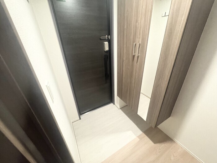物件内観写真18　(玄関)