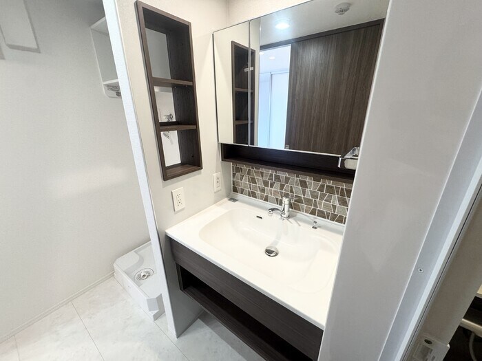 物件内観写真12　(洗面所)