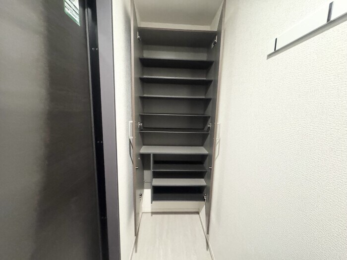 物件内観写真16　(シューズボックス)