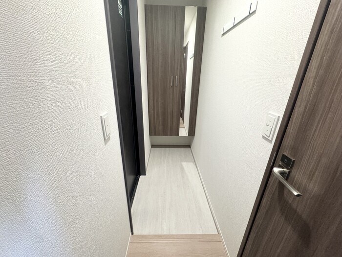 物件内観写真17　(玄関)