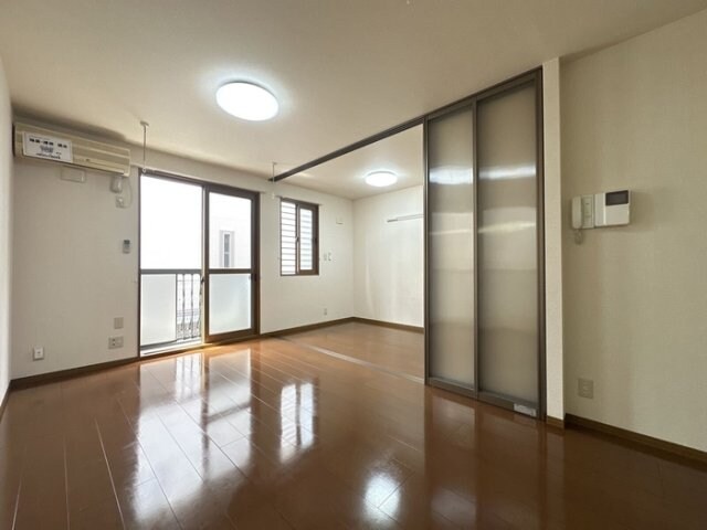 物件内観写真5　(LDK)