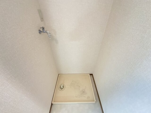 物件内観写真12　(洗濯機置場)