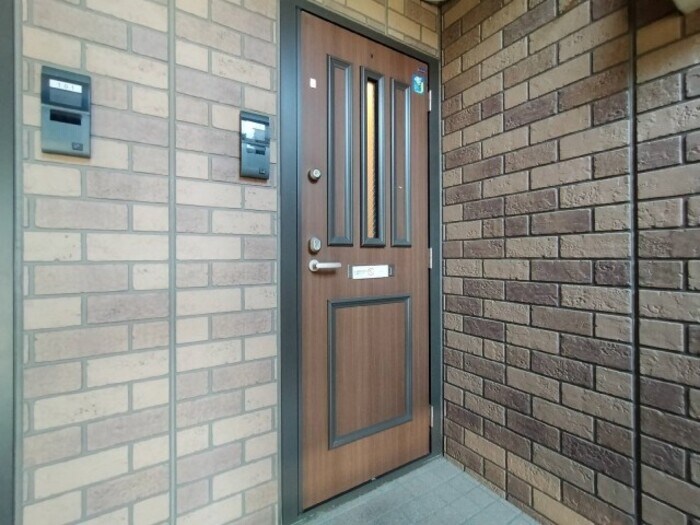 物件内観写真19　(玄関前)