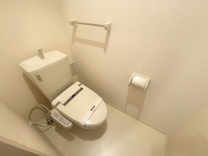 物件内観写真16　(トイレ)