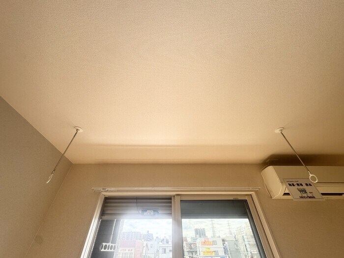 物件内観写真21　(室内物干し)