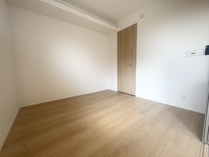 物件内観写真10　(洋室)