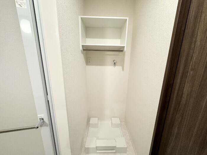 物件内観写真14　(洗濯機置場)