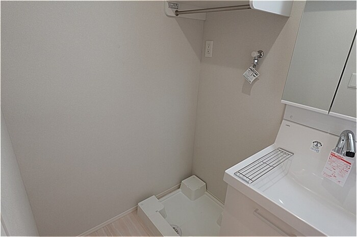 物件内観写真15　(洗面室・洗濯機置き場)