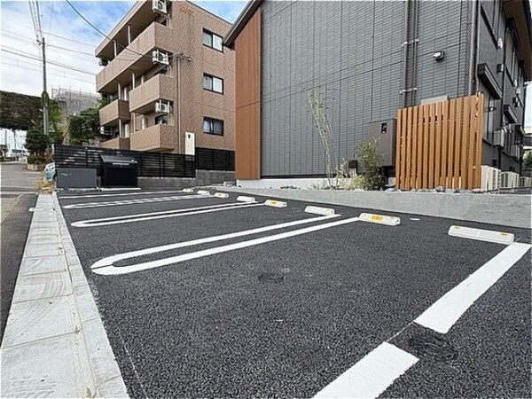 駐車場(駐車場（４台分）)