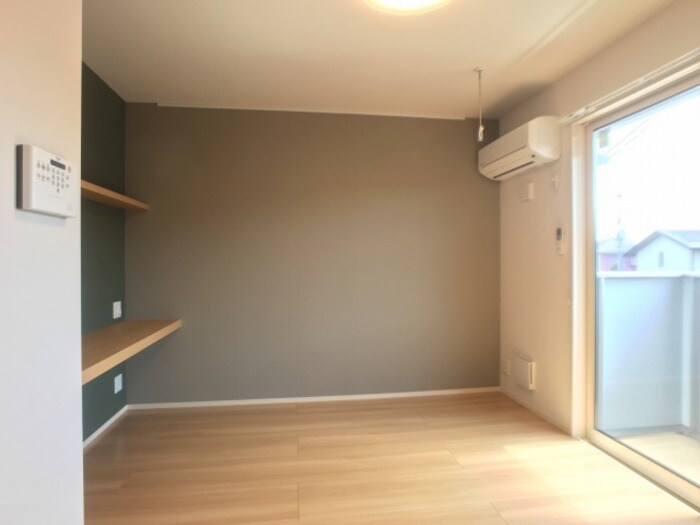 物件内観写真6　(リビング)