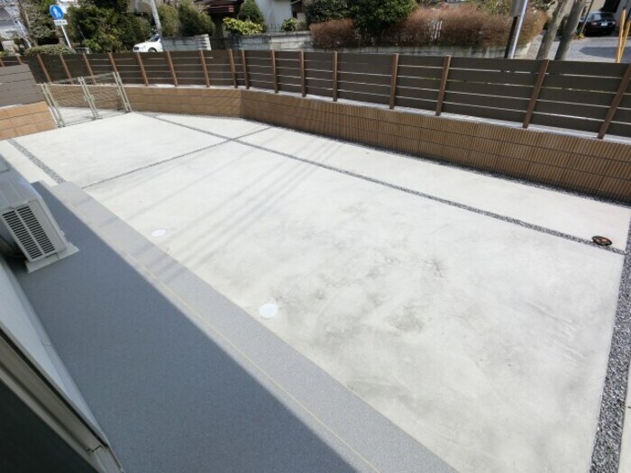 物件内観写真18　(専用庭)