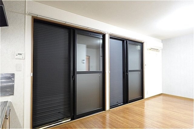 物件内観写真13　(シャッター雨戸)