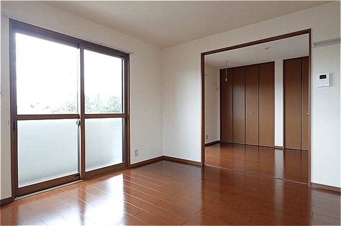 物件内観写真18　(ＬＤＫ～洋室)