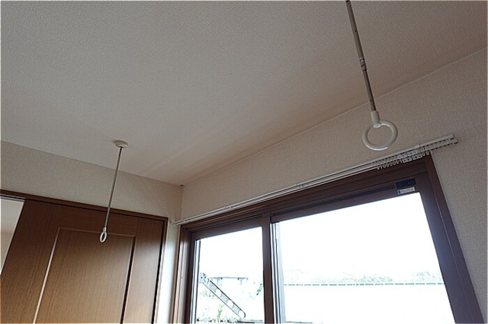 物件内観写真20　(南洋室・室内物干し)