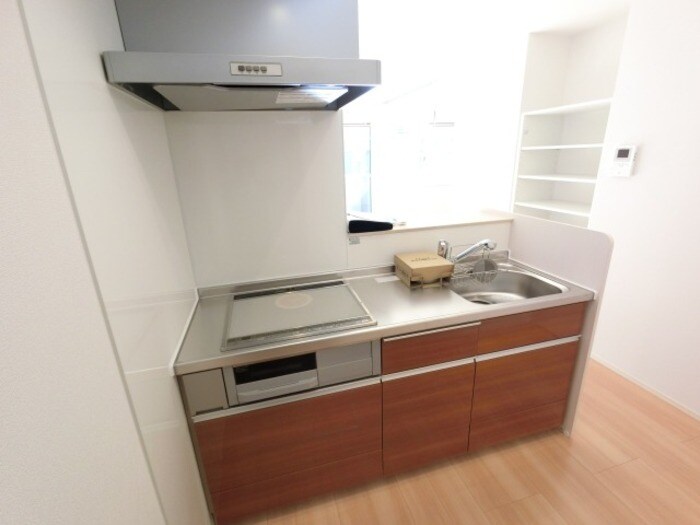 物件内観写真8　(ＩＨ・浄水器（別途契約）付き対面キッチン)