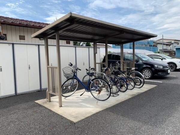 建物設備(駐輪場)