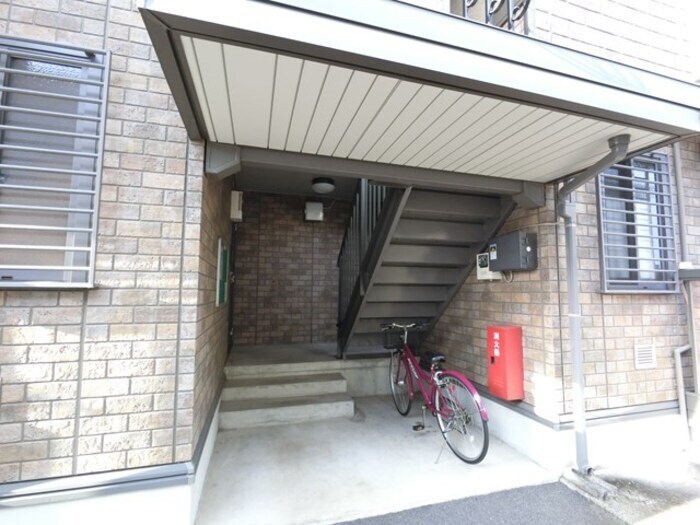 物件外観写真3　(エントランス)