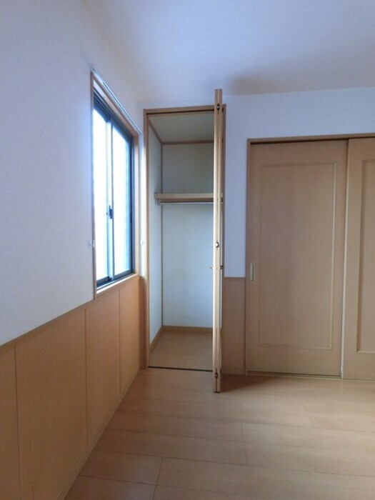 物件内観写真16　(ＬＤＫ収納)