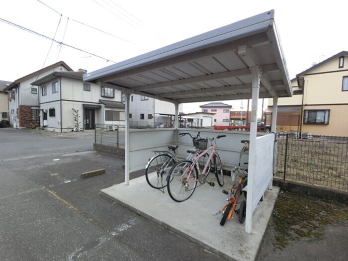 物件内観写真18　(駐輪場)