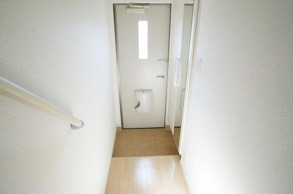 玄関(落ち着いた玄関です)