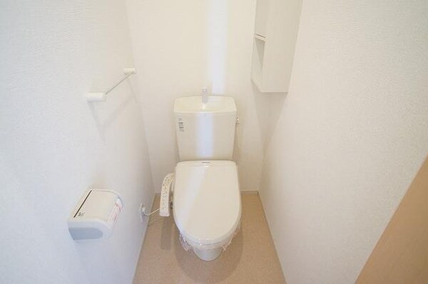 トイレ(ゆったりとした空間のトイレです)