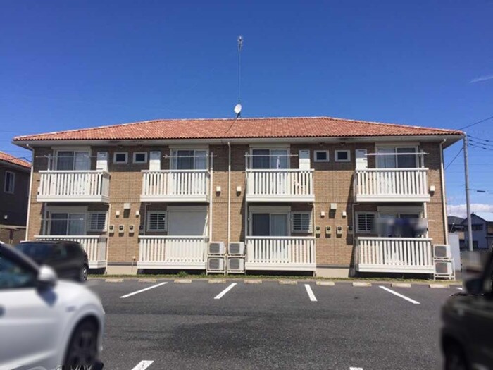 物件外観写真1　(建物外観)