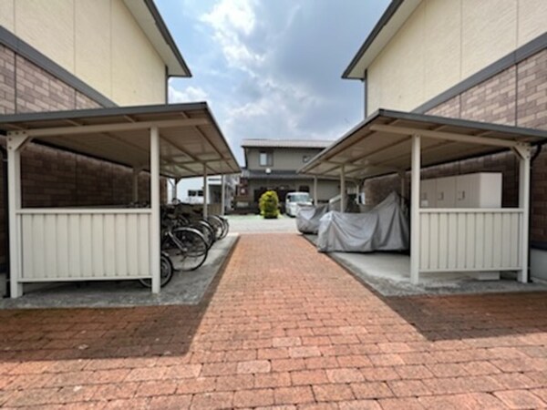 建物設備(駐輪場)