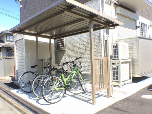 建物設備(駐輪場)