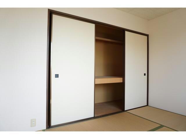 物件内観写真9　(同型別部屋)