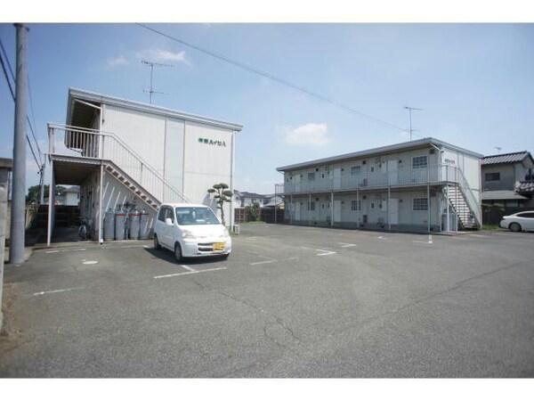 駐車場(駐車場)